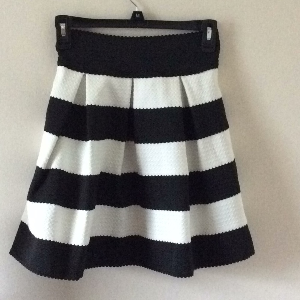 Striped flare mini skirt.